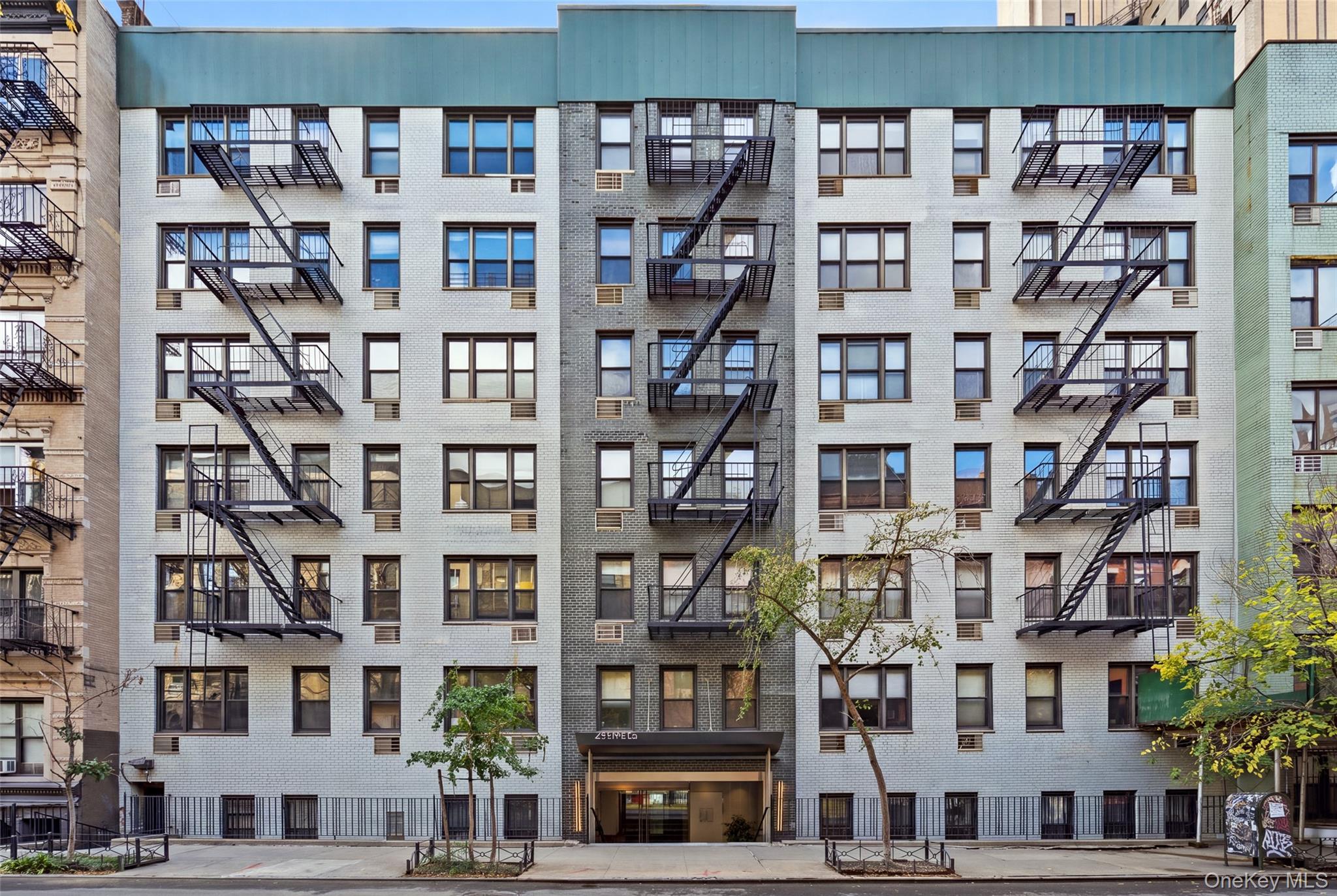 250 W 15th Street, Unit 6G photo 19