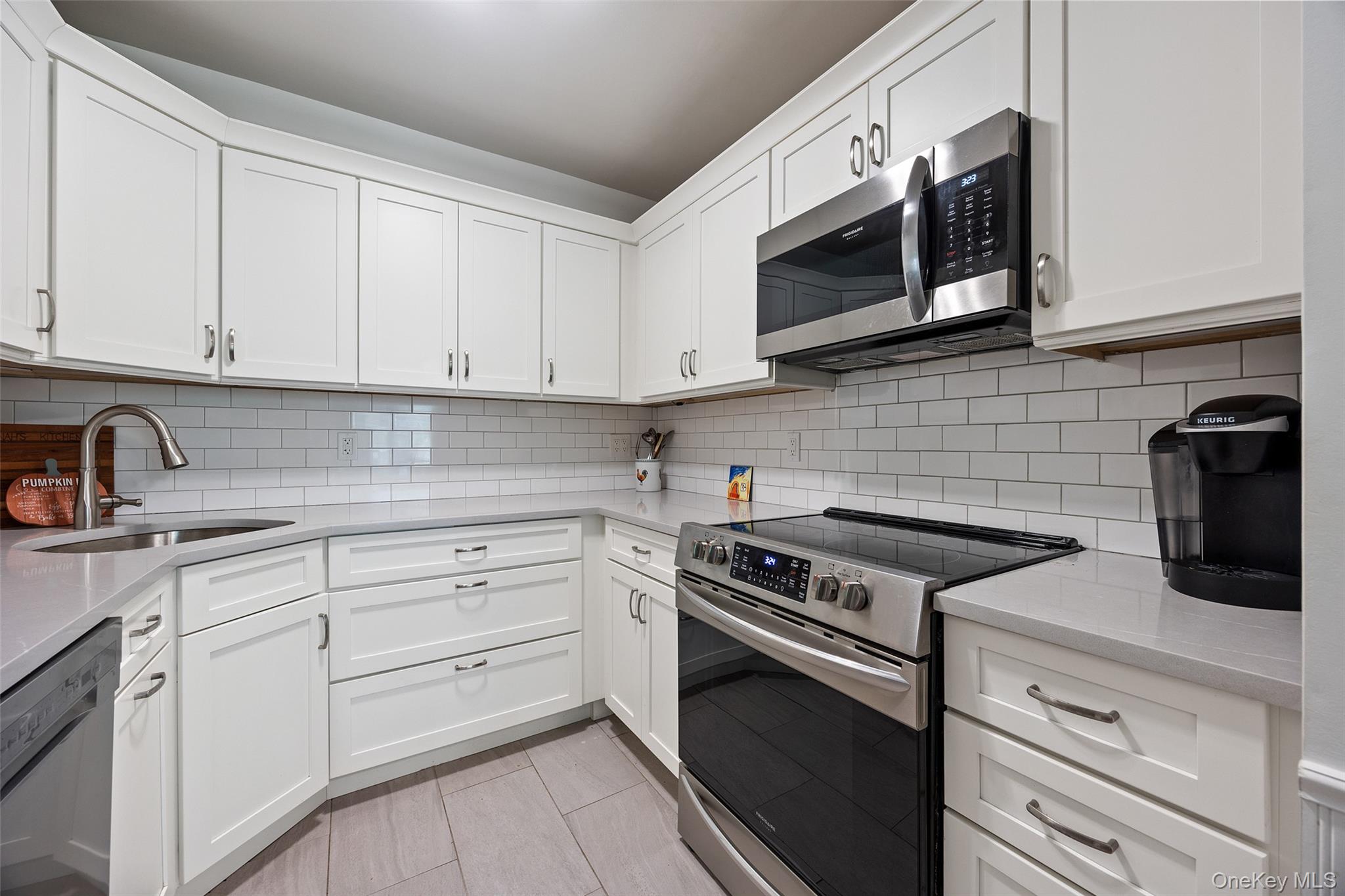 38 Sussex Drive, Unit A photo 3