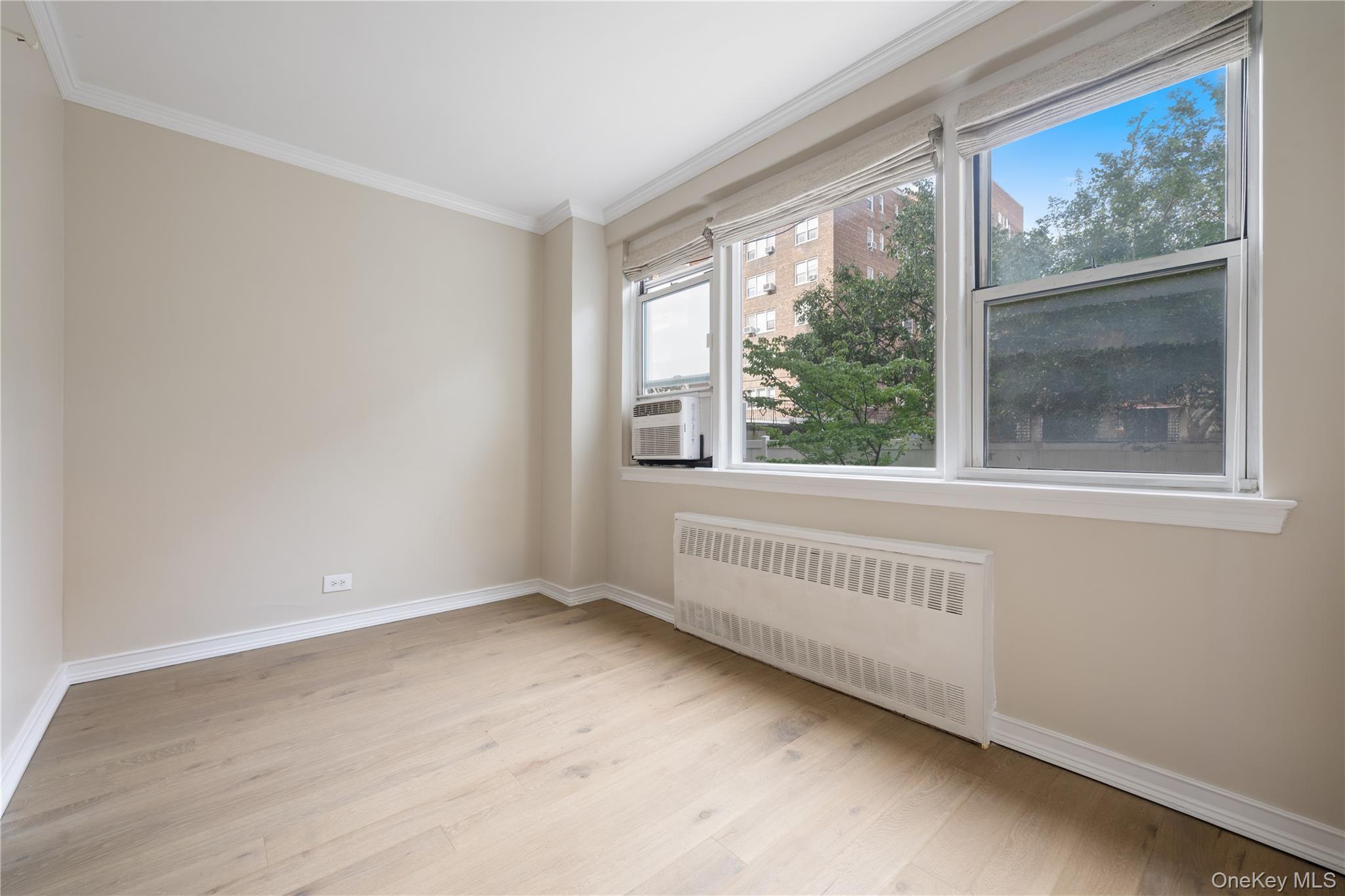 3725 Henry Hudson Parkway, Unit 2H photo 5
