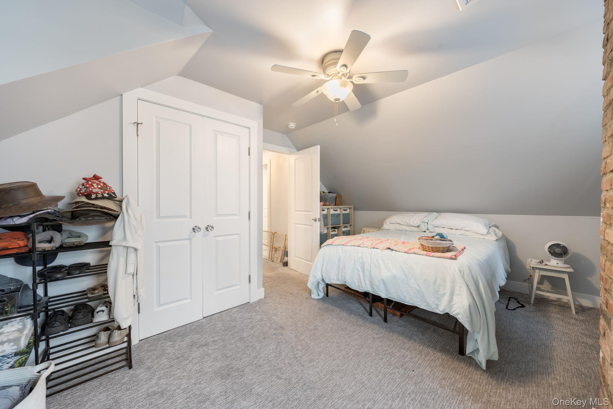38 Middle Neck Road – For Sale photo 9