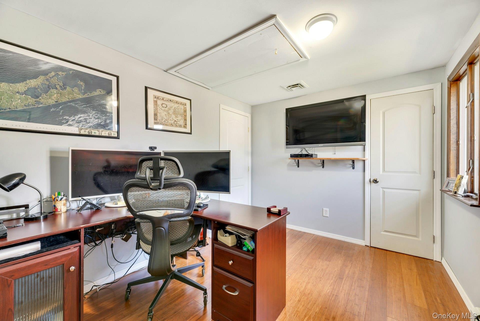 16 Hilltop Lane – For Sale photo 13