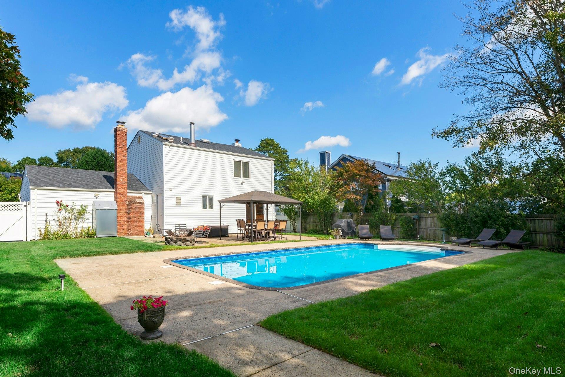 16 Hilltop Lane – For Sale photo 18