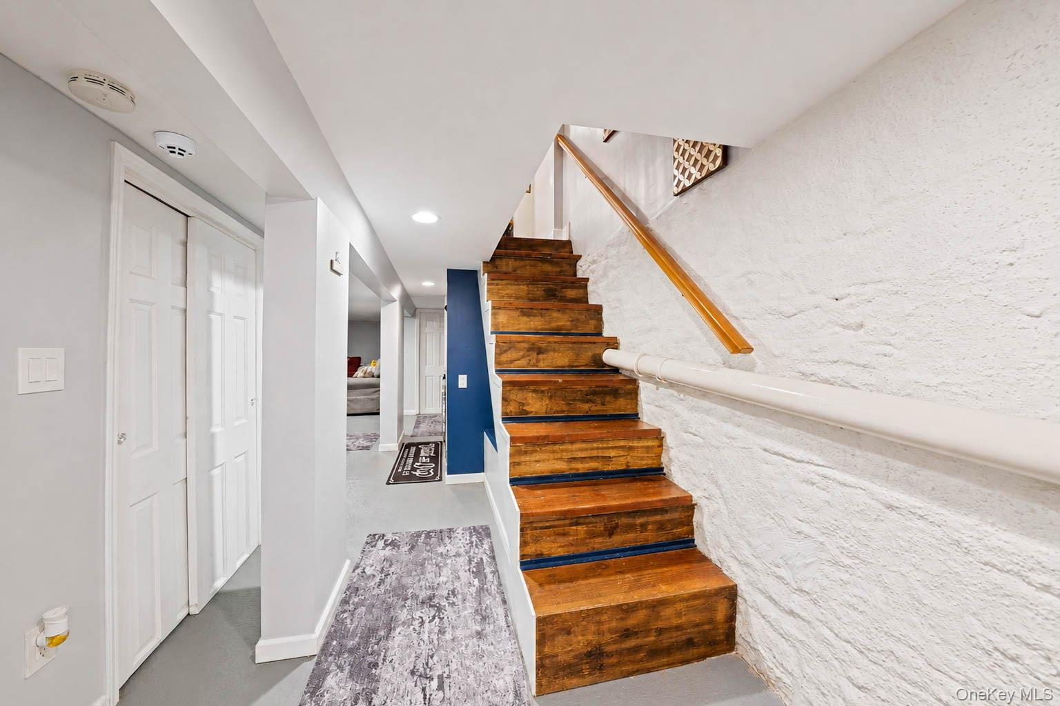 885A Putnam Avenue – For Sale photo 21