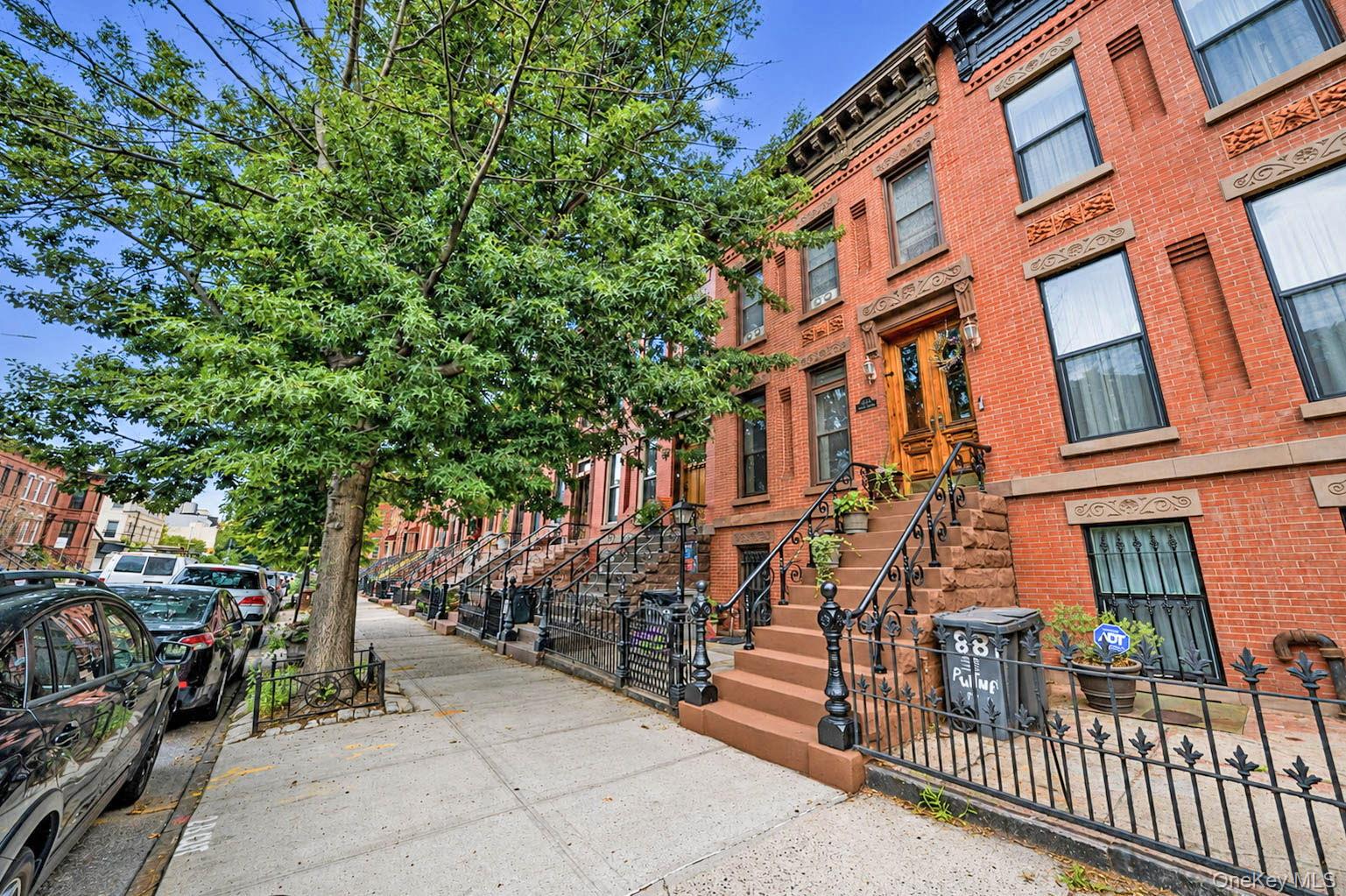 885A Putnam Avenue – For Sale photo 2