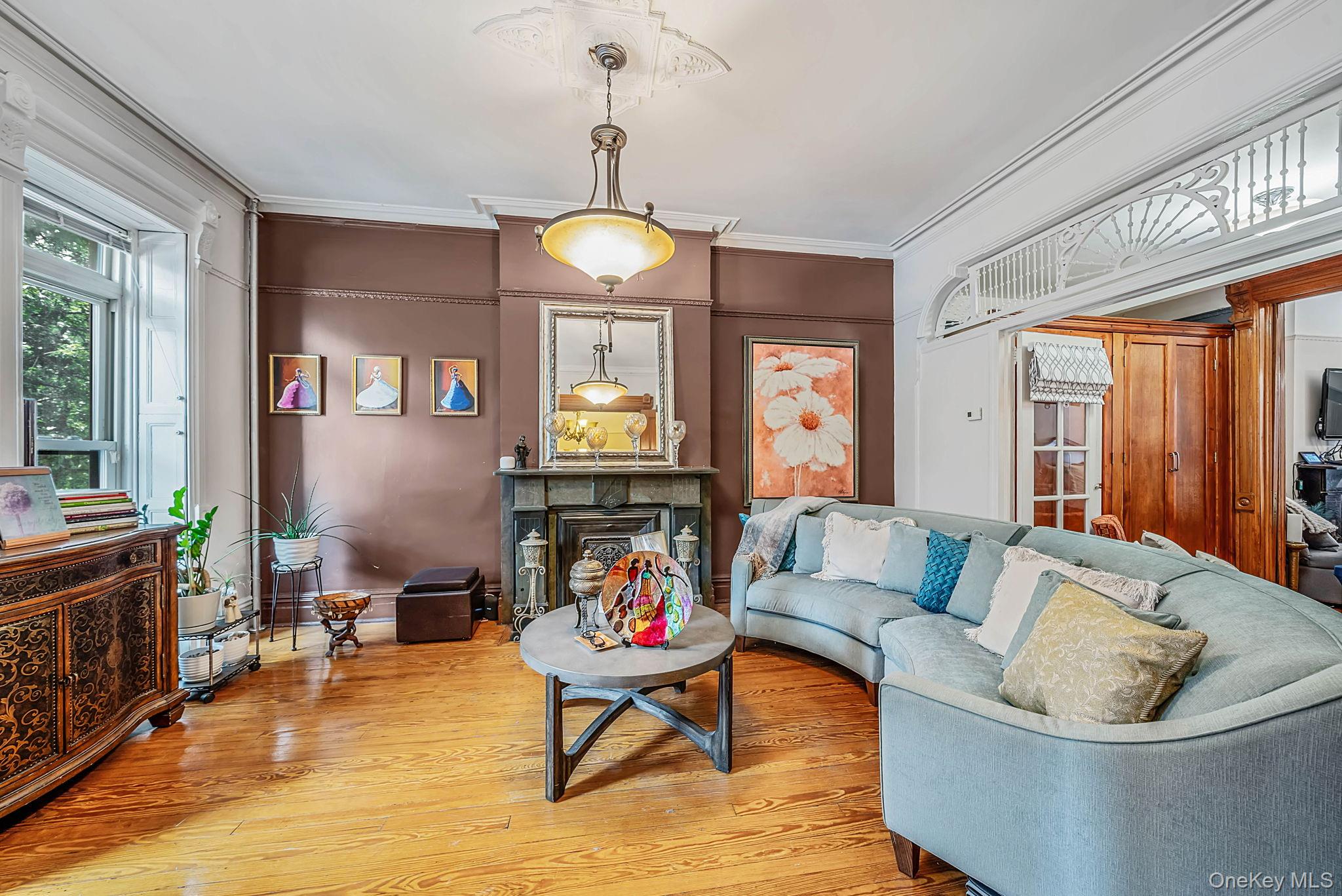 885A Putnam Avenue – For Sale photo 10