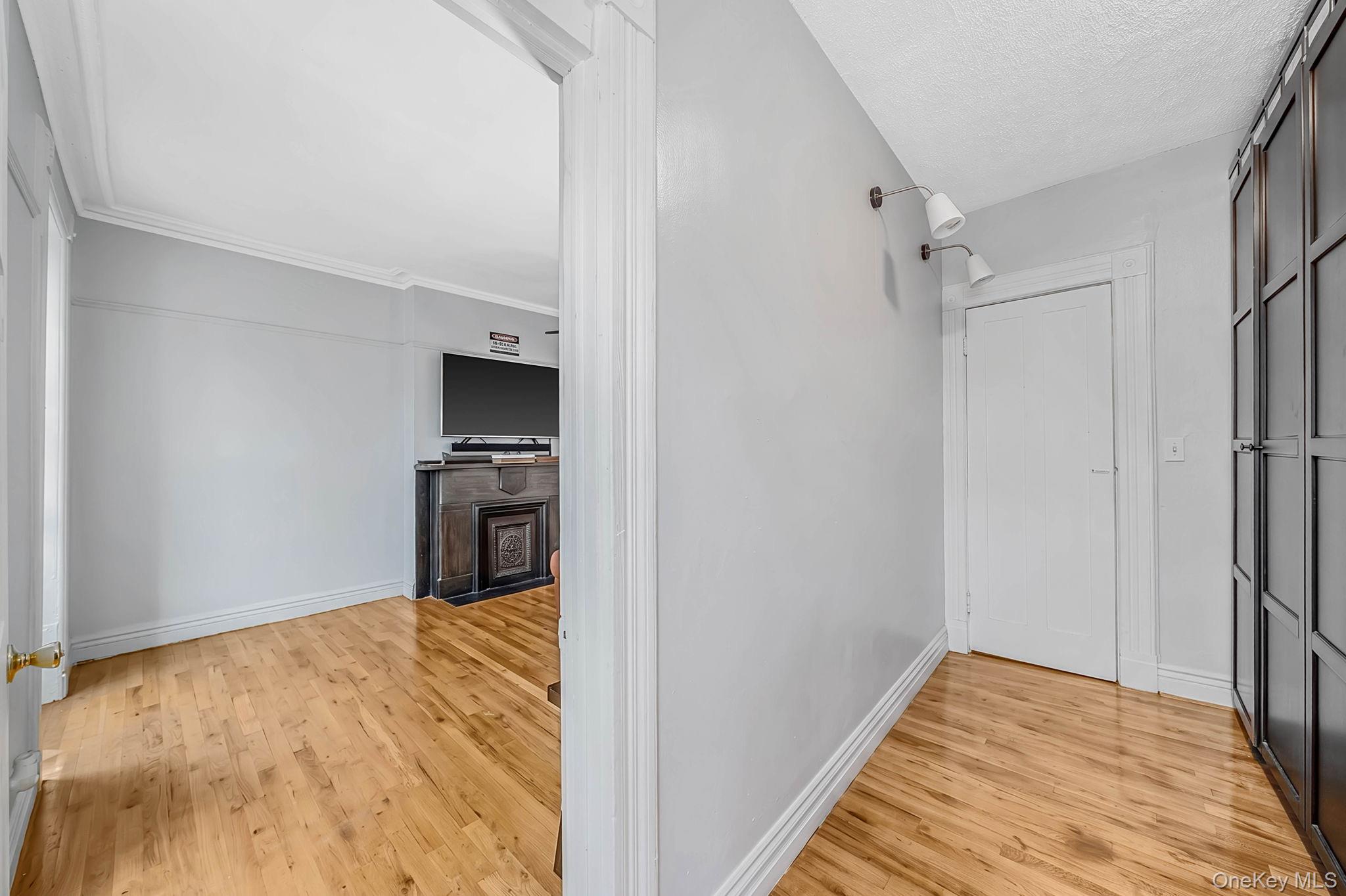 885A Putnam Avenue – For Sale photo 20