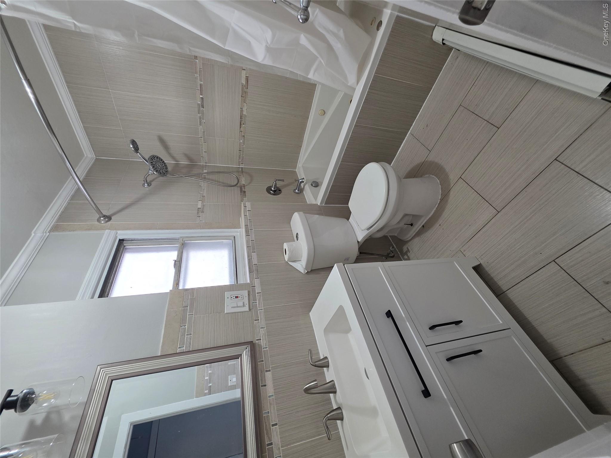 32-23 Plunkett Avenue, Unit 1 photo 7