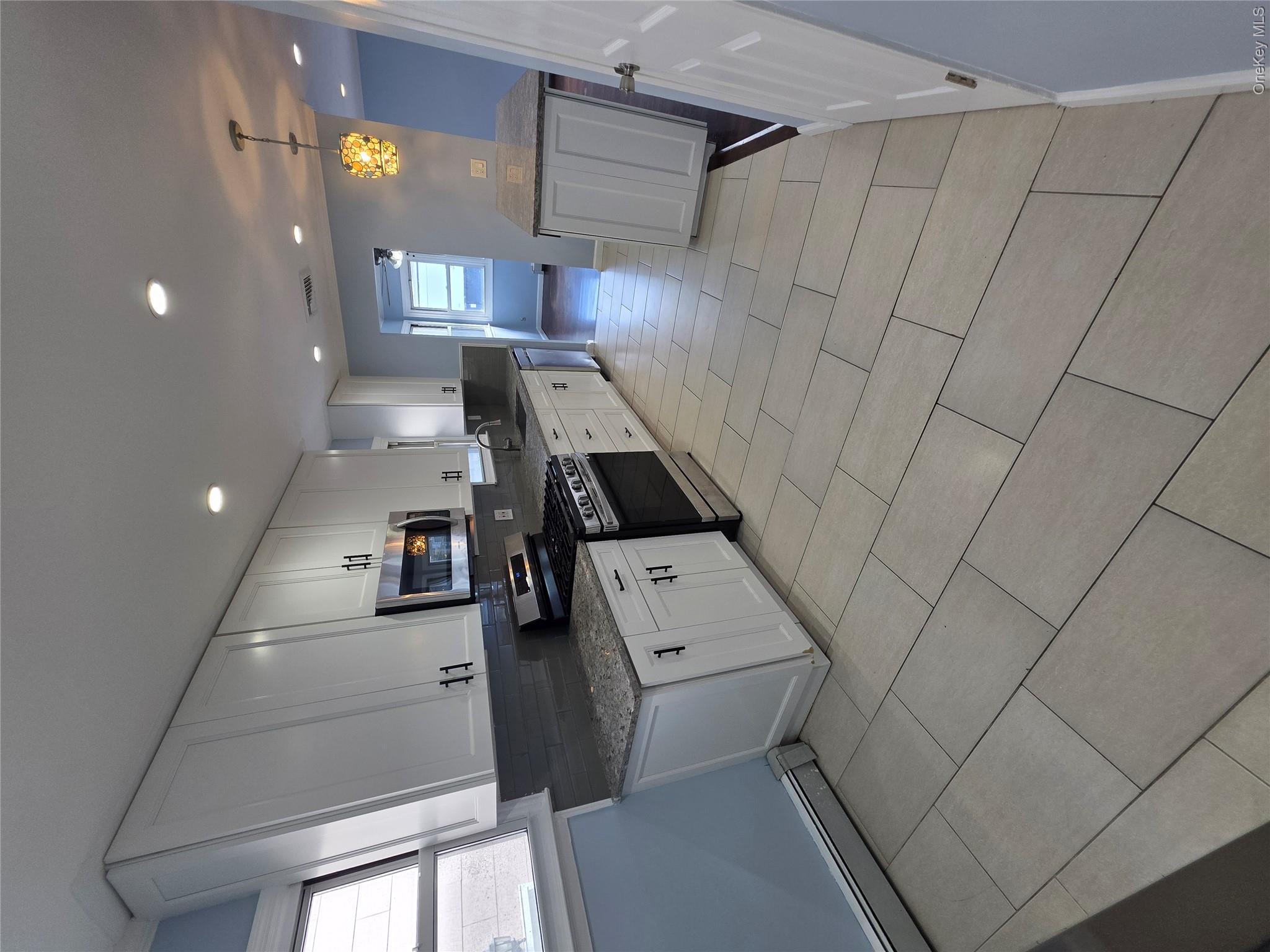 32-23 Plunkett Avenue, Unit 1 photo 6