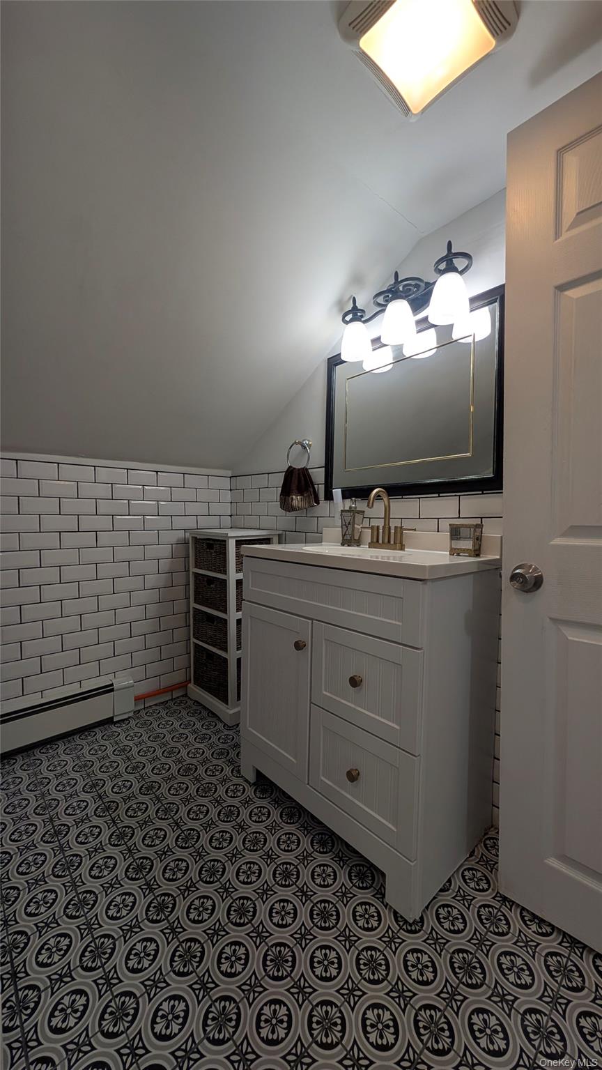 9 Academy Street – For Sale photo 33