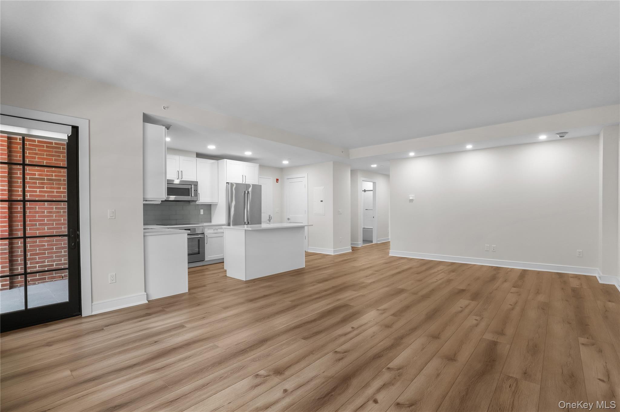 11 Purdy Street, Unit 302 photo 4