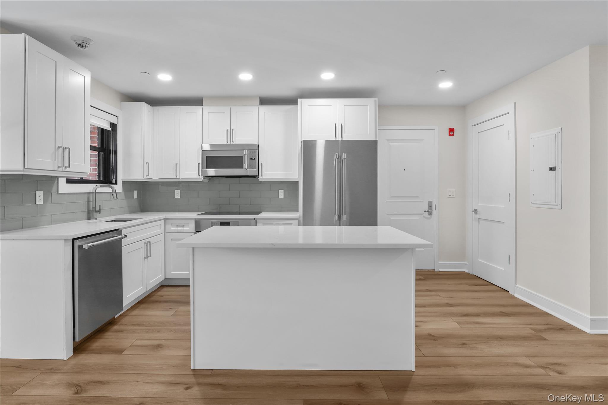 11 Purdy Street, Unit 302 photo 6