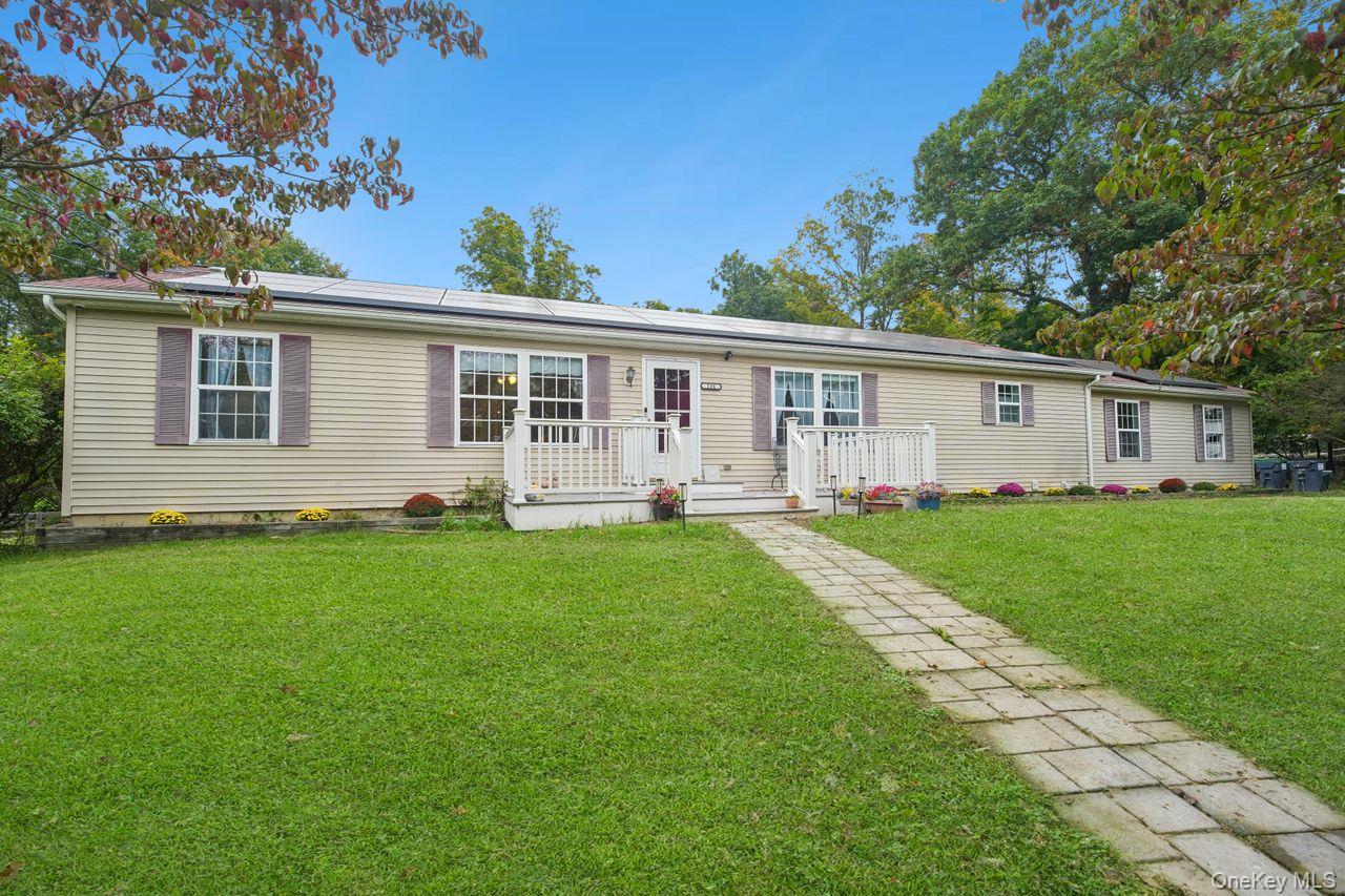 131 King Road – For Sale photo 2