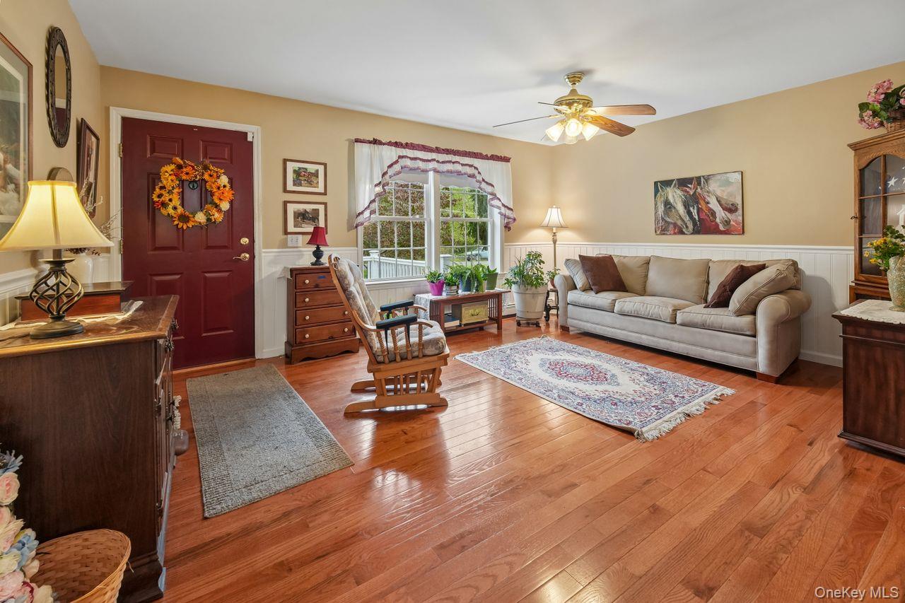 131 King Road – For Sale photo 3