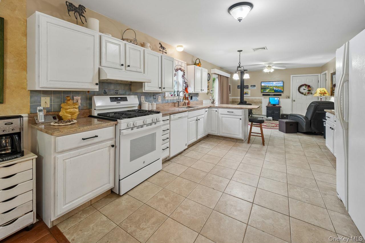 131 King Road – For Sale photo 7