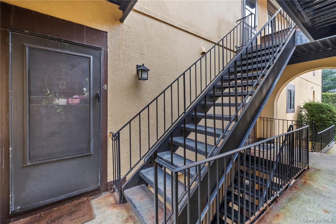 1 Granada Crescent, Unit 4 photo 12