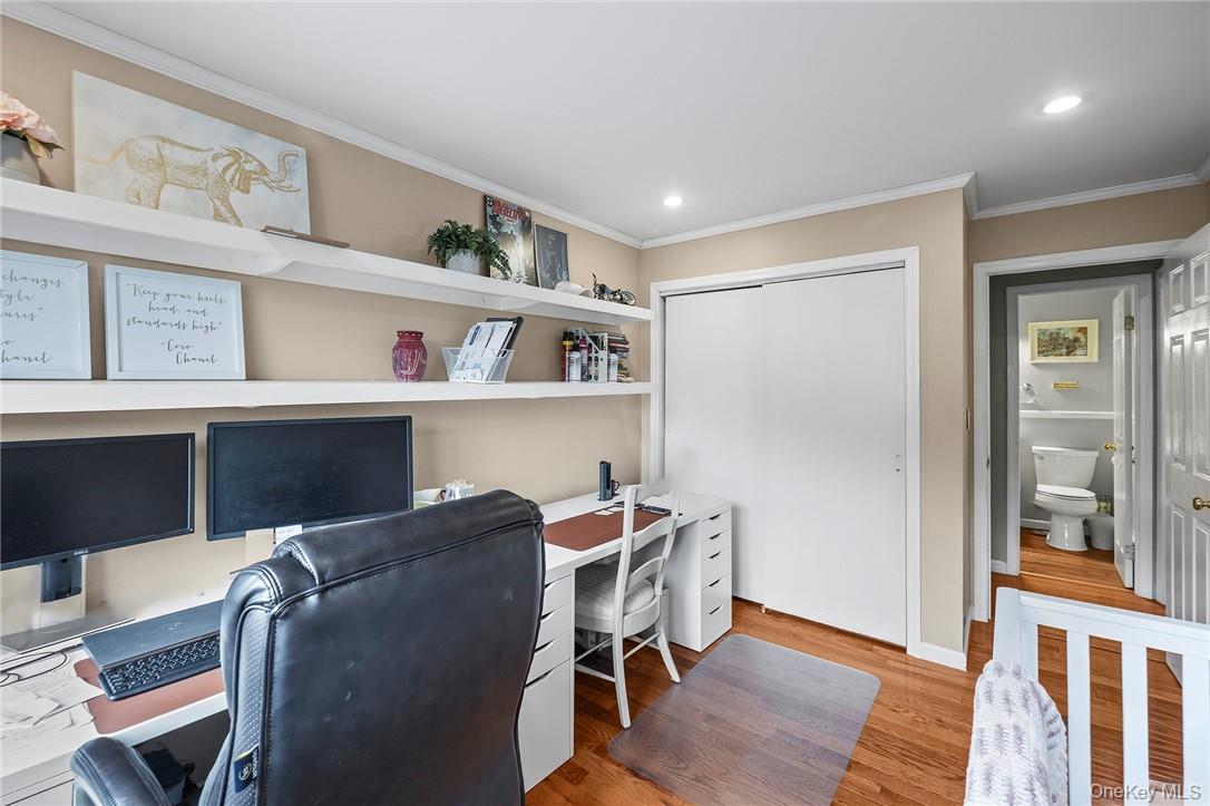 1 Granada Crescent, Unit 4 photo 9