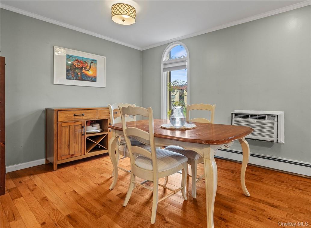 1 Granada Crescent, Unit 4 photo 2