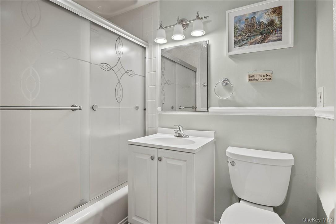 1 Granada Crescent, Unit 4 photo 11