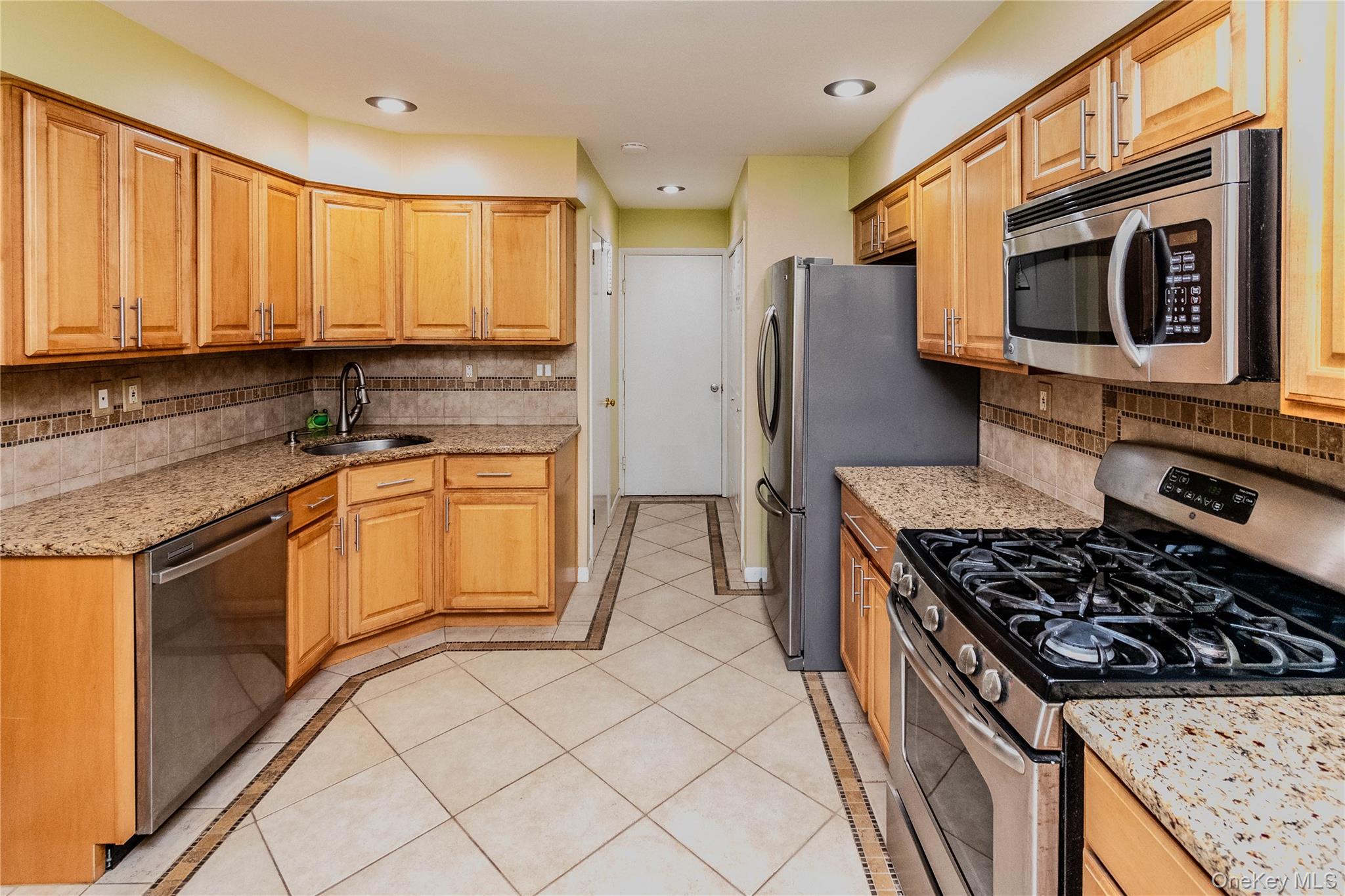 82 Cornwall Circle – For Sale photo 10