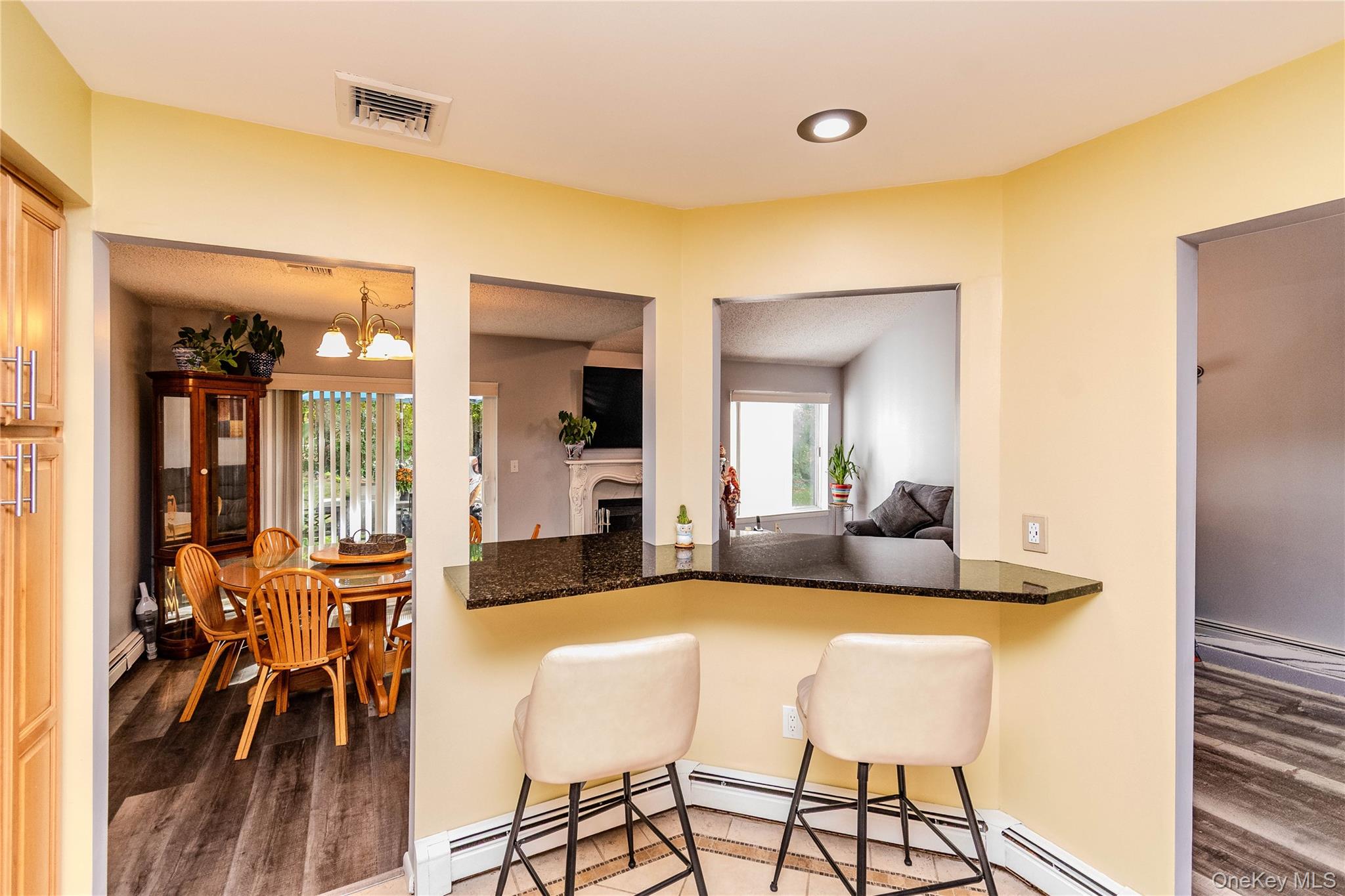 82 Cornwall Circle – For Sale photo 13