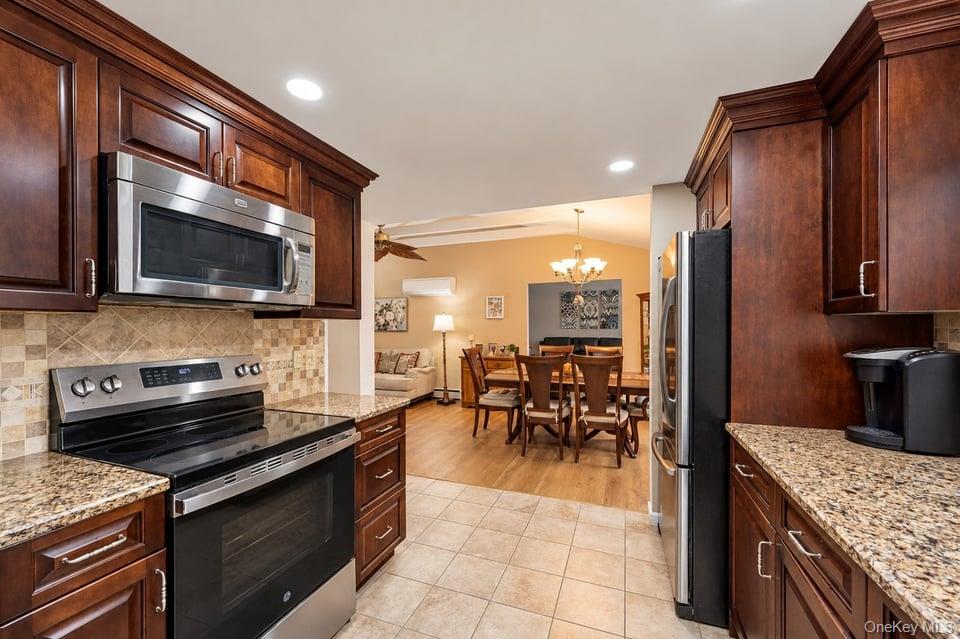 81 Wood Avenue – For Sale photo 11