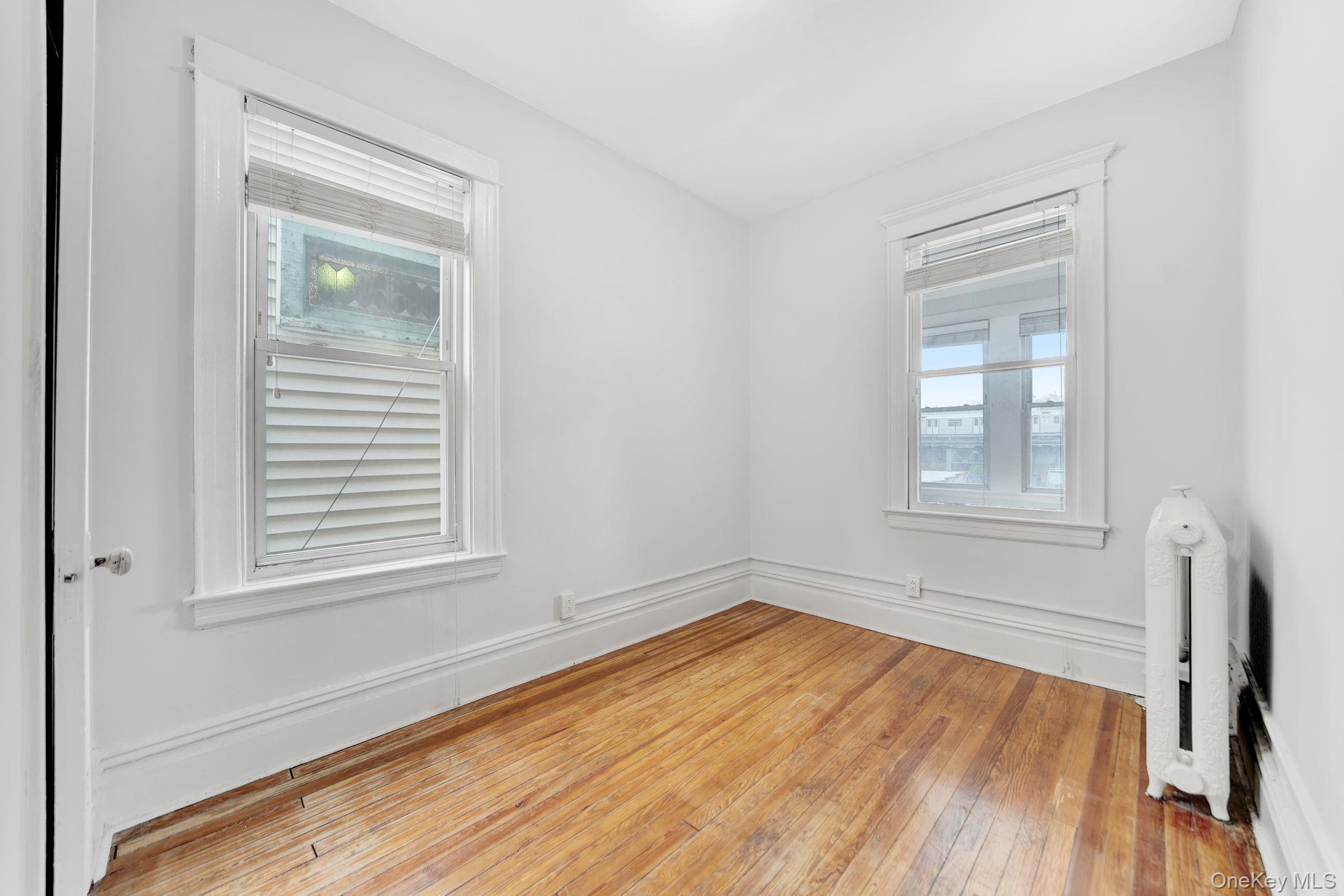 1934 Benedict Avenue – For Sale photo 20