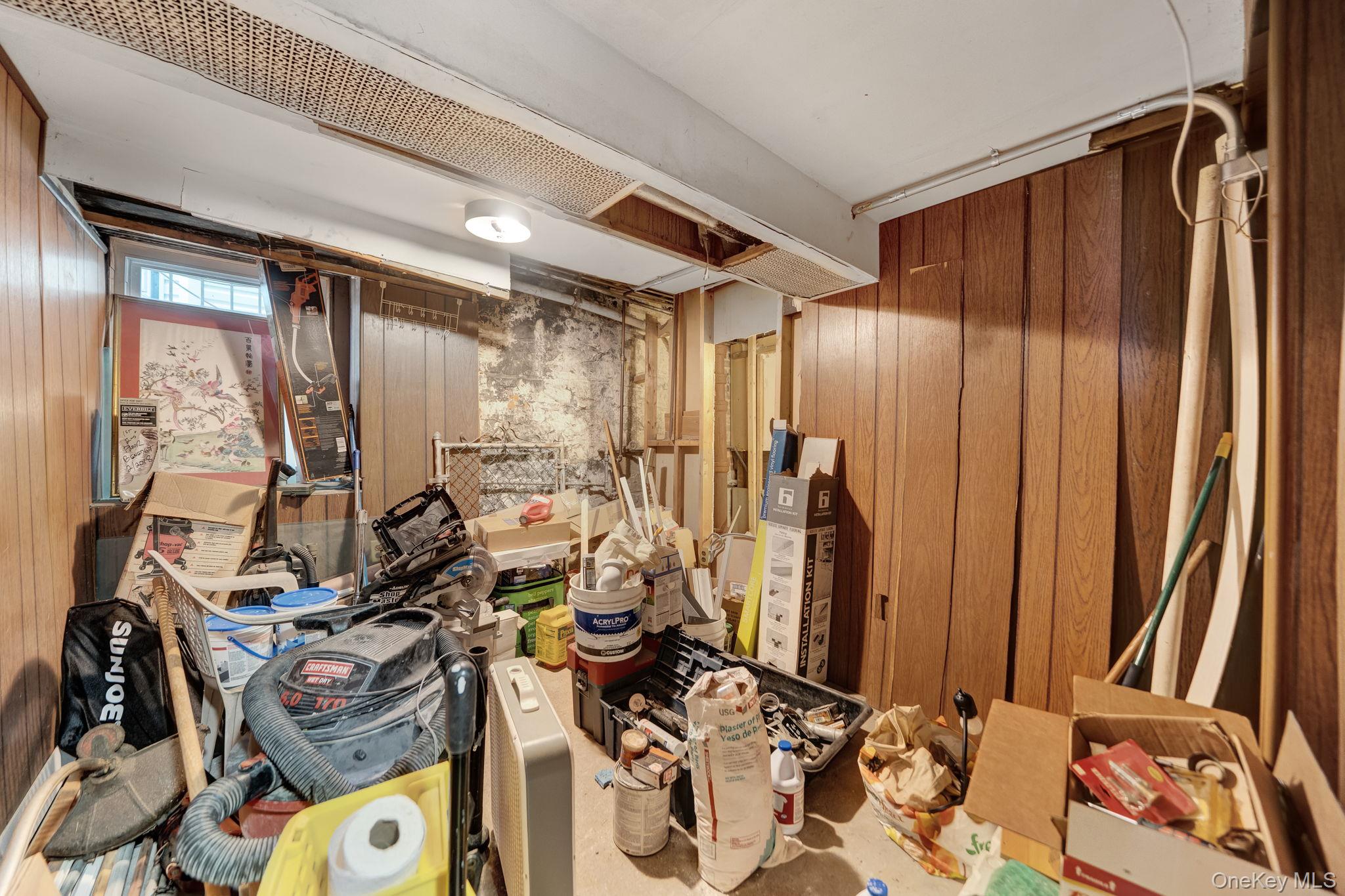 1934 Benedict Avenue – For Sale photo 31