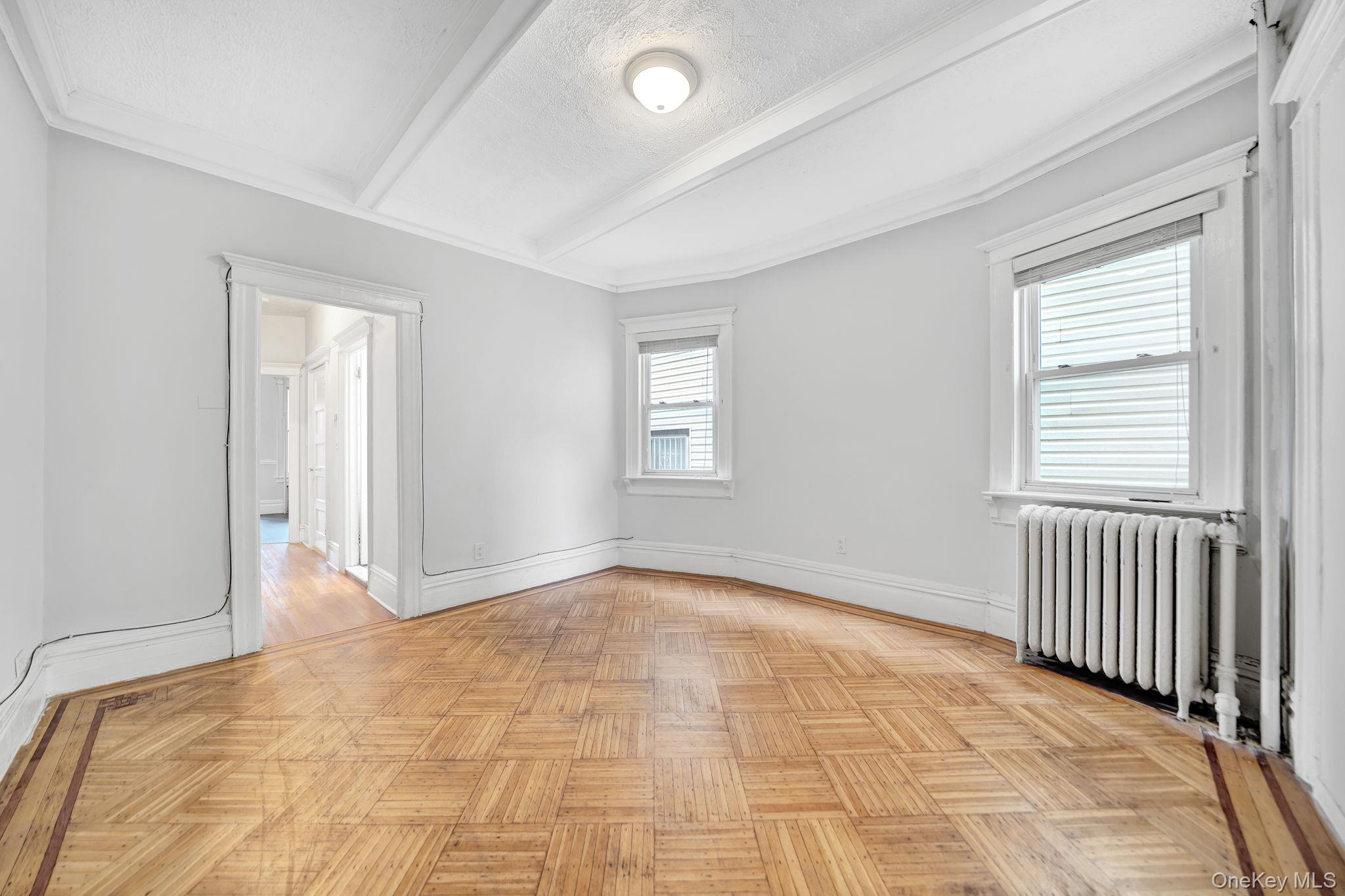 1934 Benedict Avenue – For Sale photo 7
