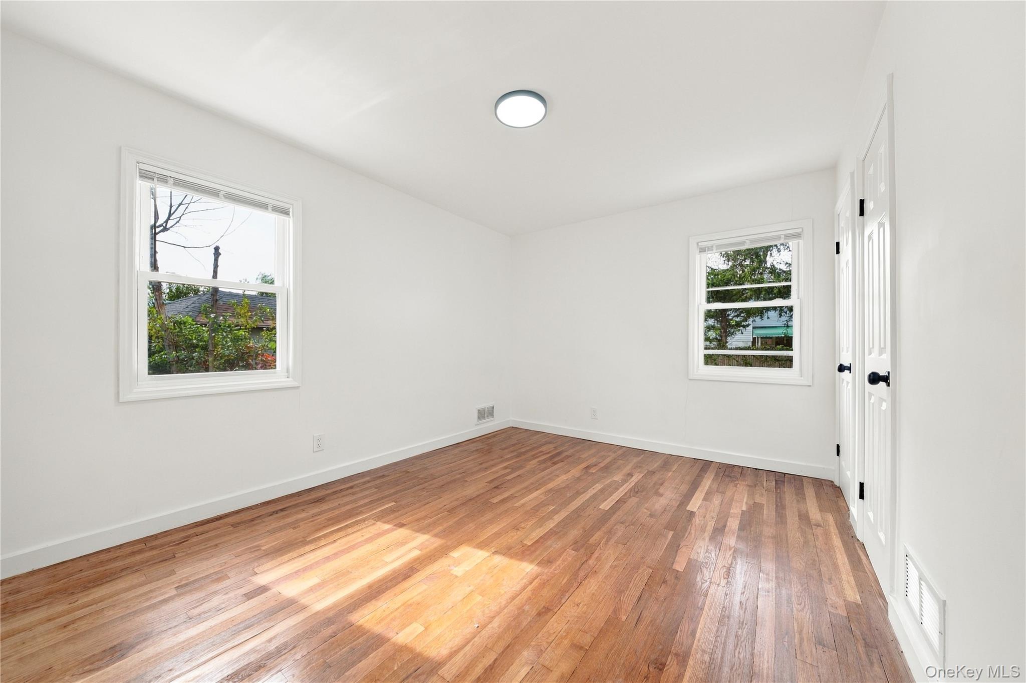 1977 Jackson Avenue – For Sale photo 5