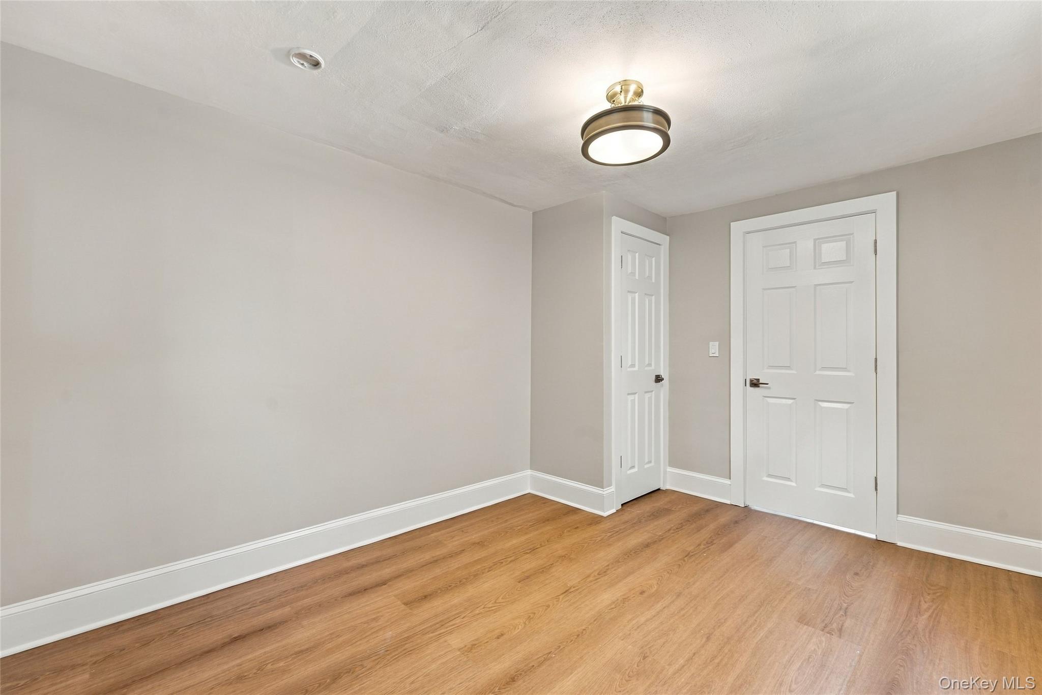98 Willow Avenue – For Sale photo 20