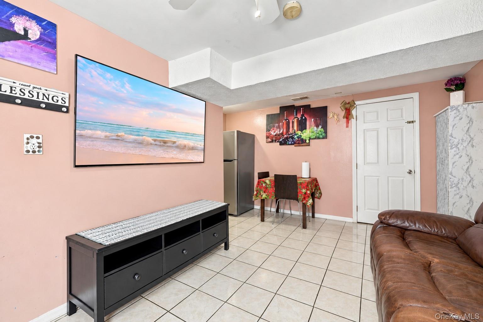 266 Riddle Street – For Sale photo 16