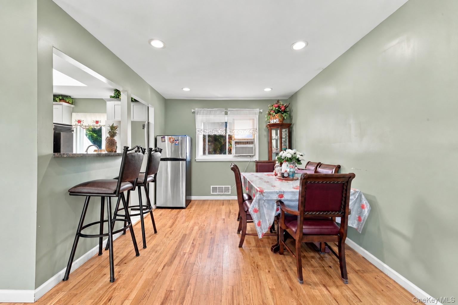 266 Riddle Street – For Sale photo 4