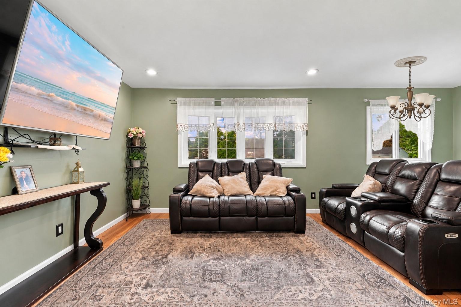 266 Riddle Street – For Sale photo 13