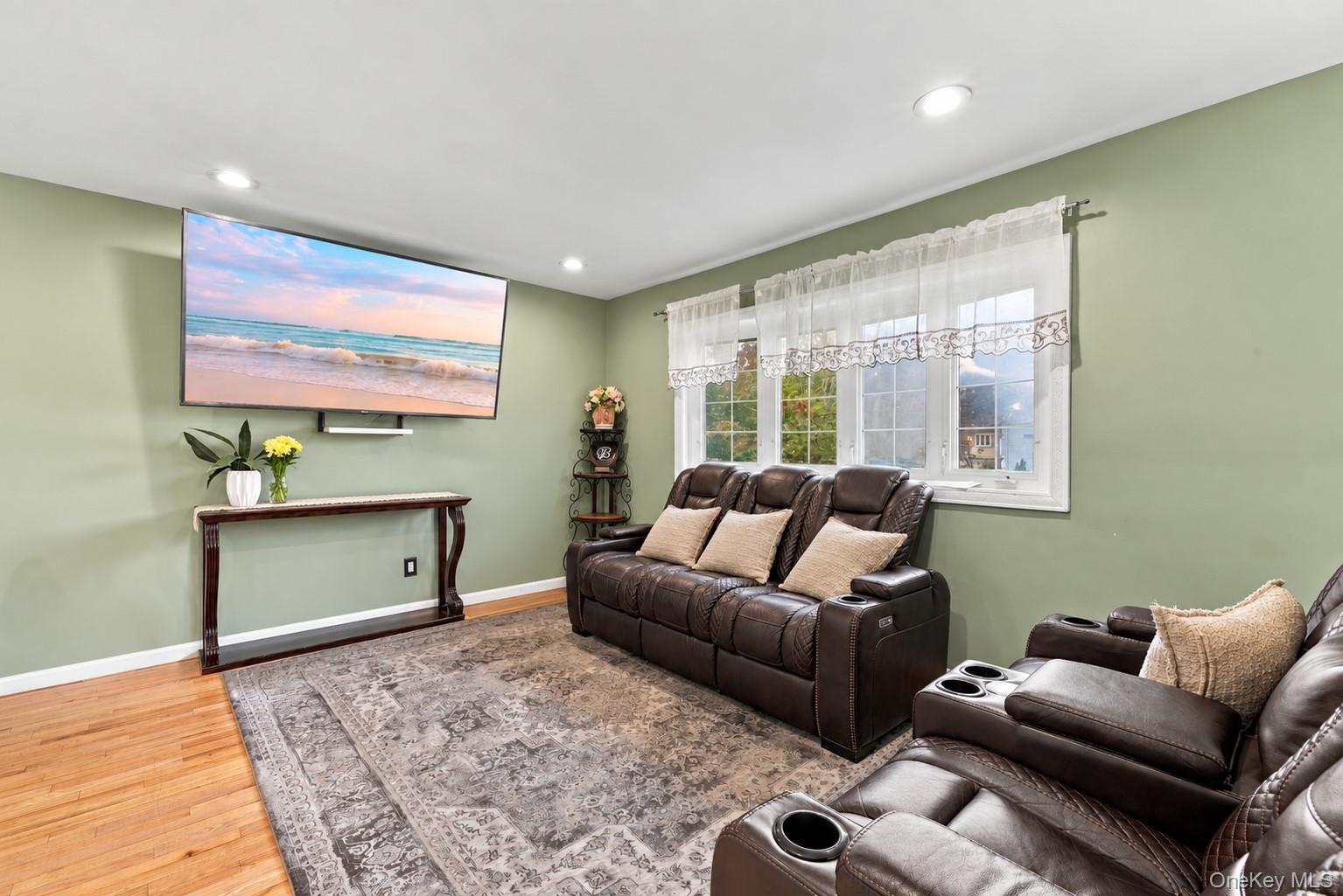 266 Riddle Street – For Sale photo 10