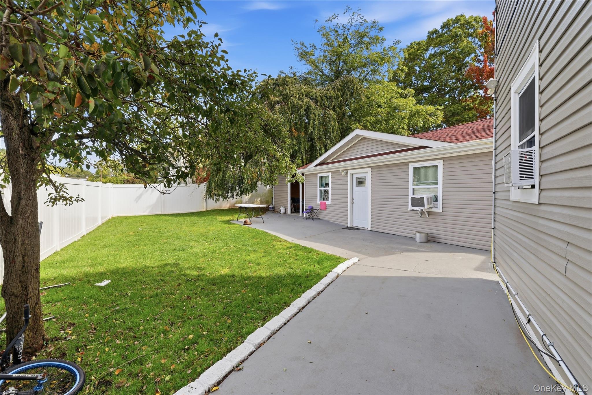 266 Riddle Street – For Sale photo 17