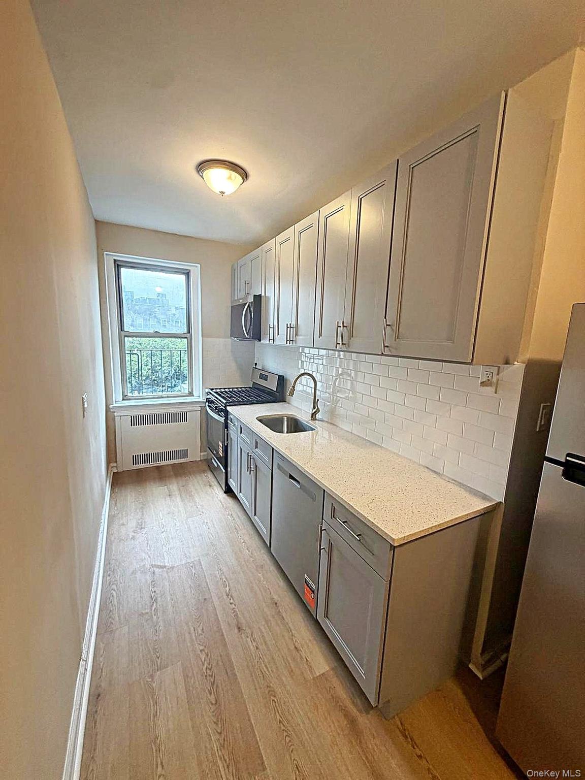 4115 45th Street, Unit 6L photo 5