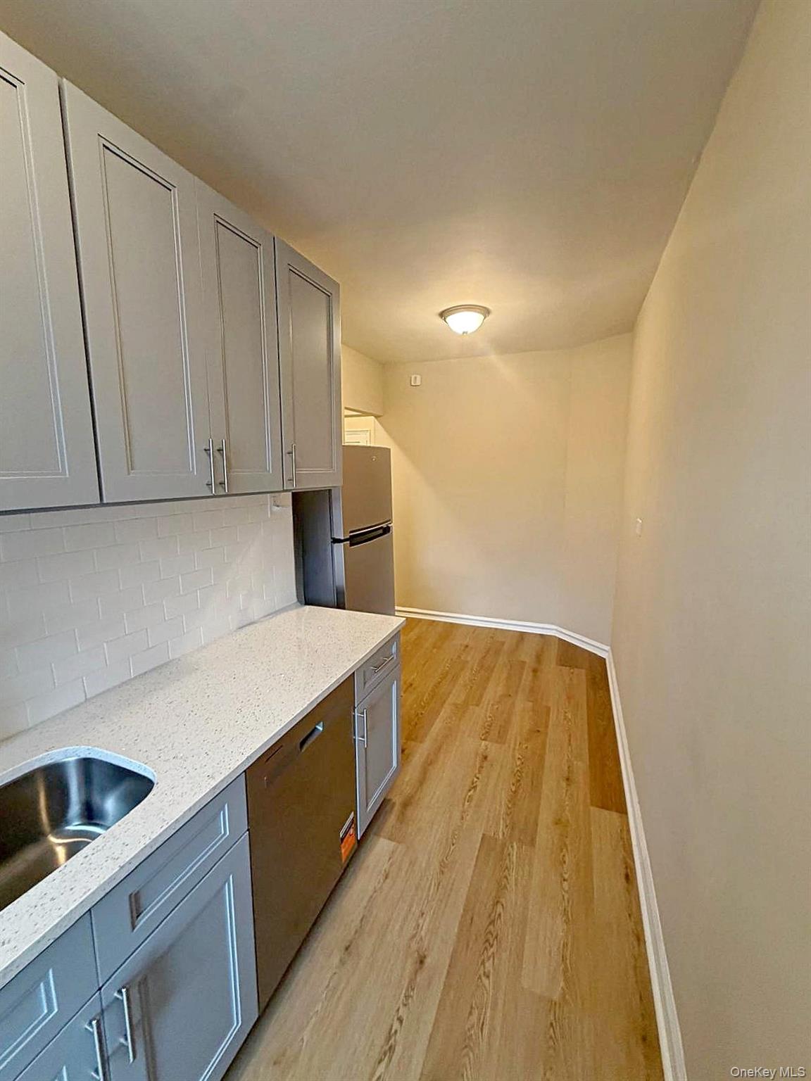 4115 45th Street, Unit 6L photo 7