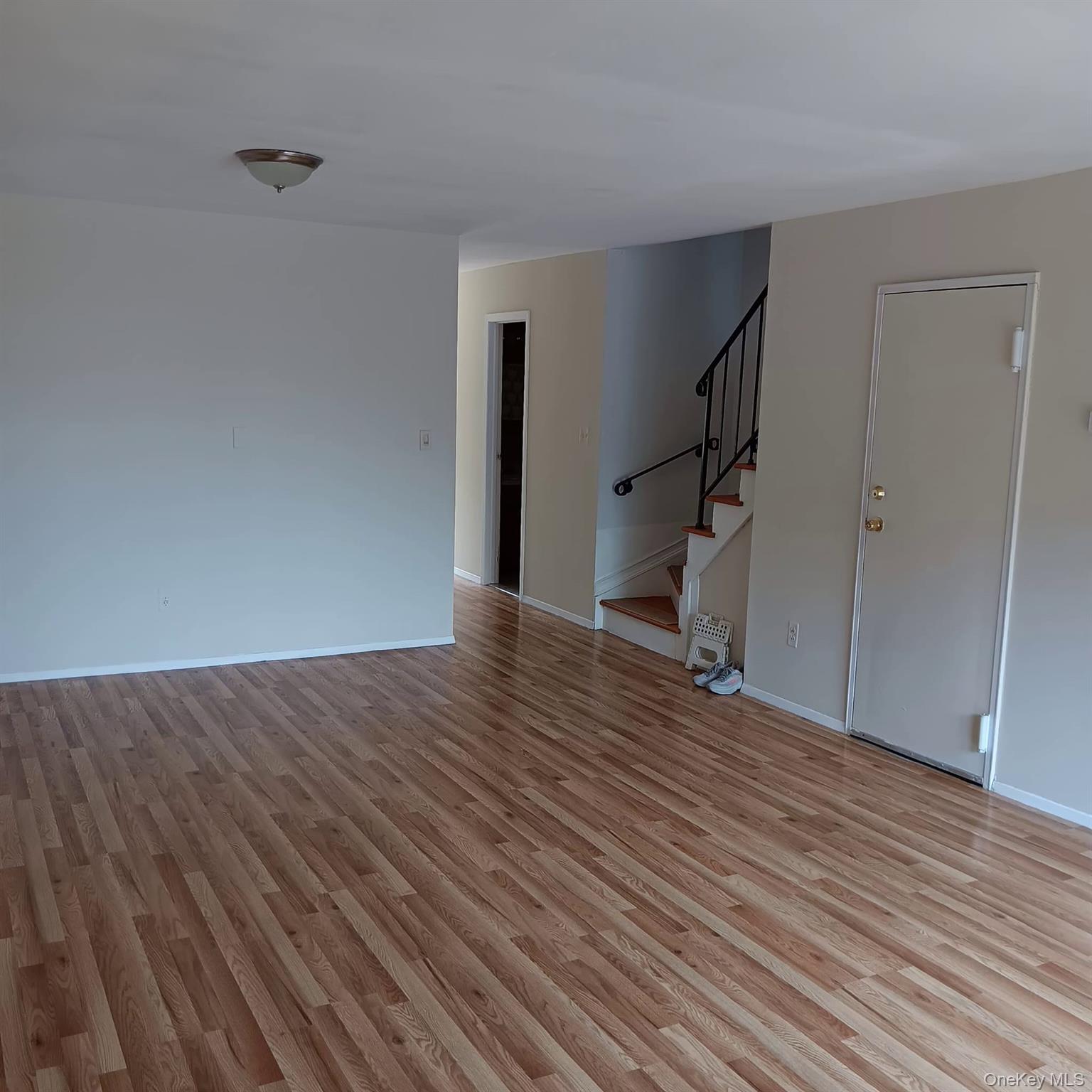 200 Hilton Avenue, Unit 30 photo 29