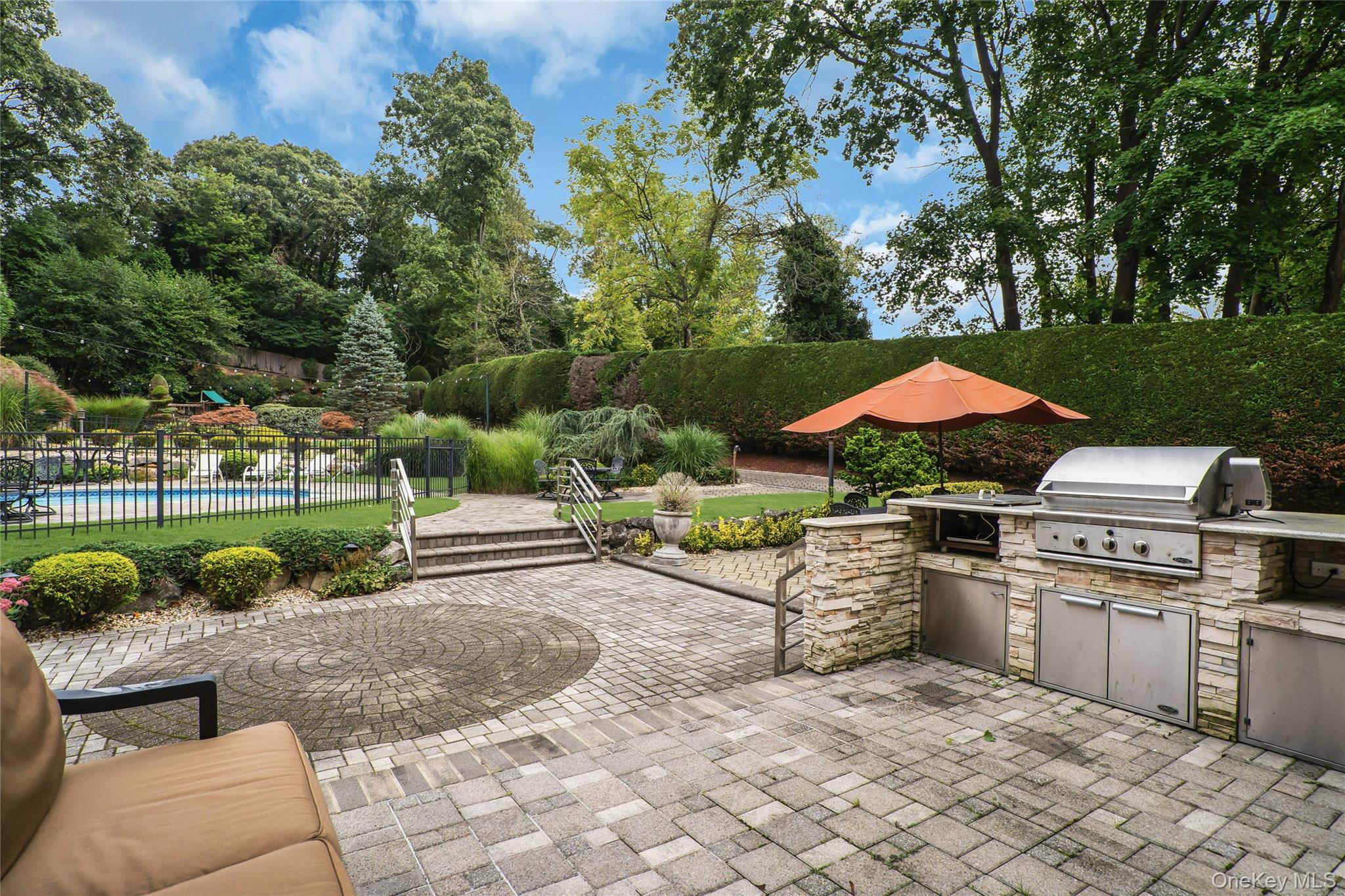 25 Oriole Way – For Sale photo 46