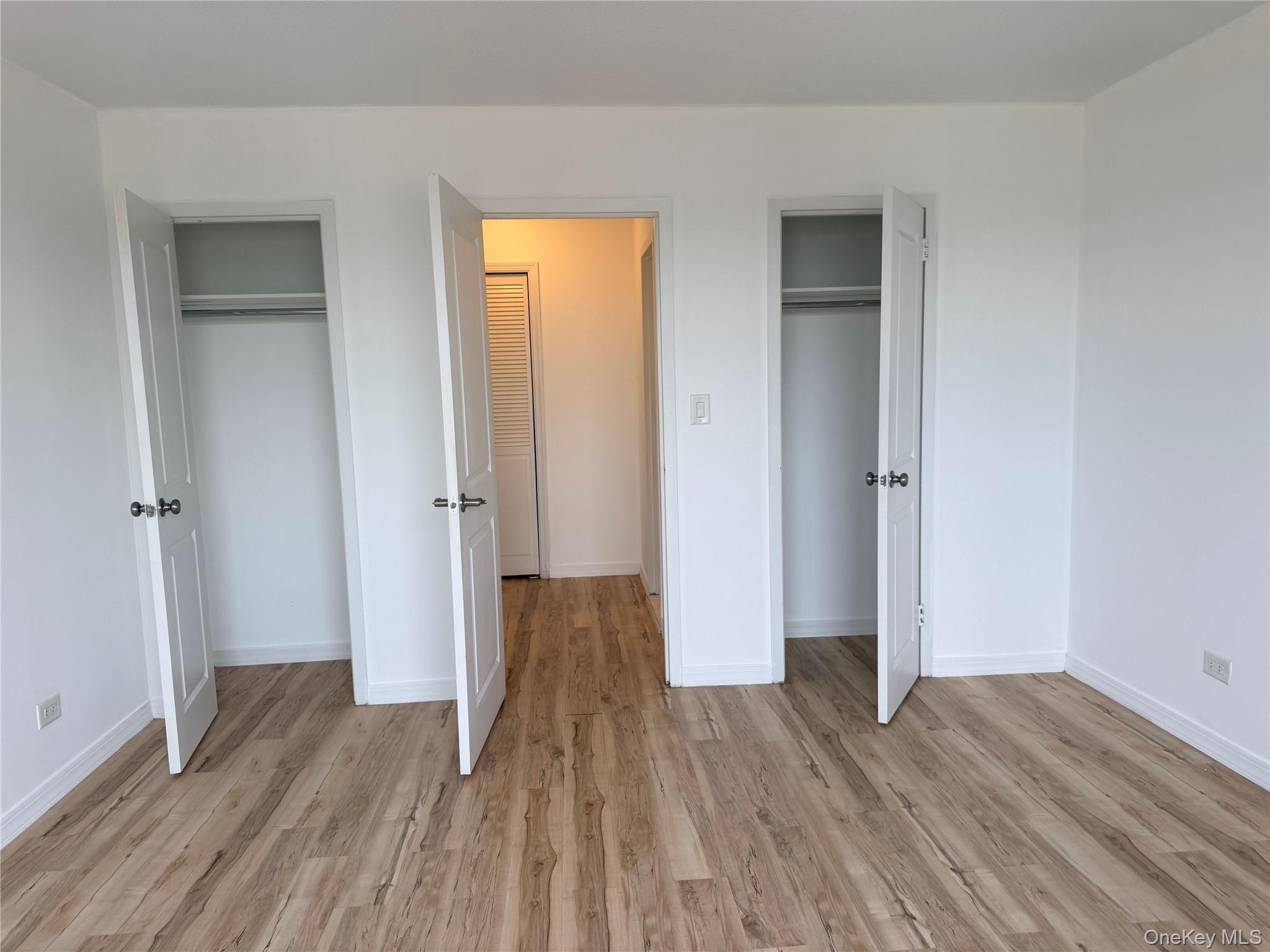 2550 Olinville Avenue, Unit 15H photo 5