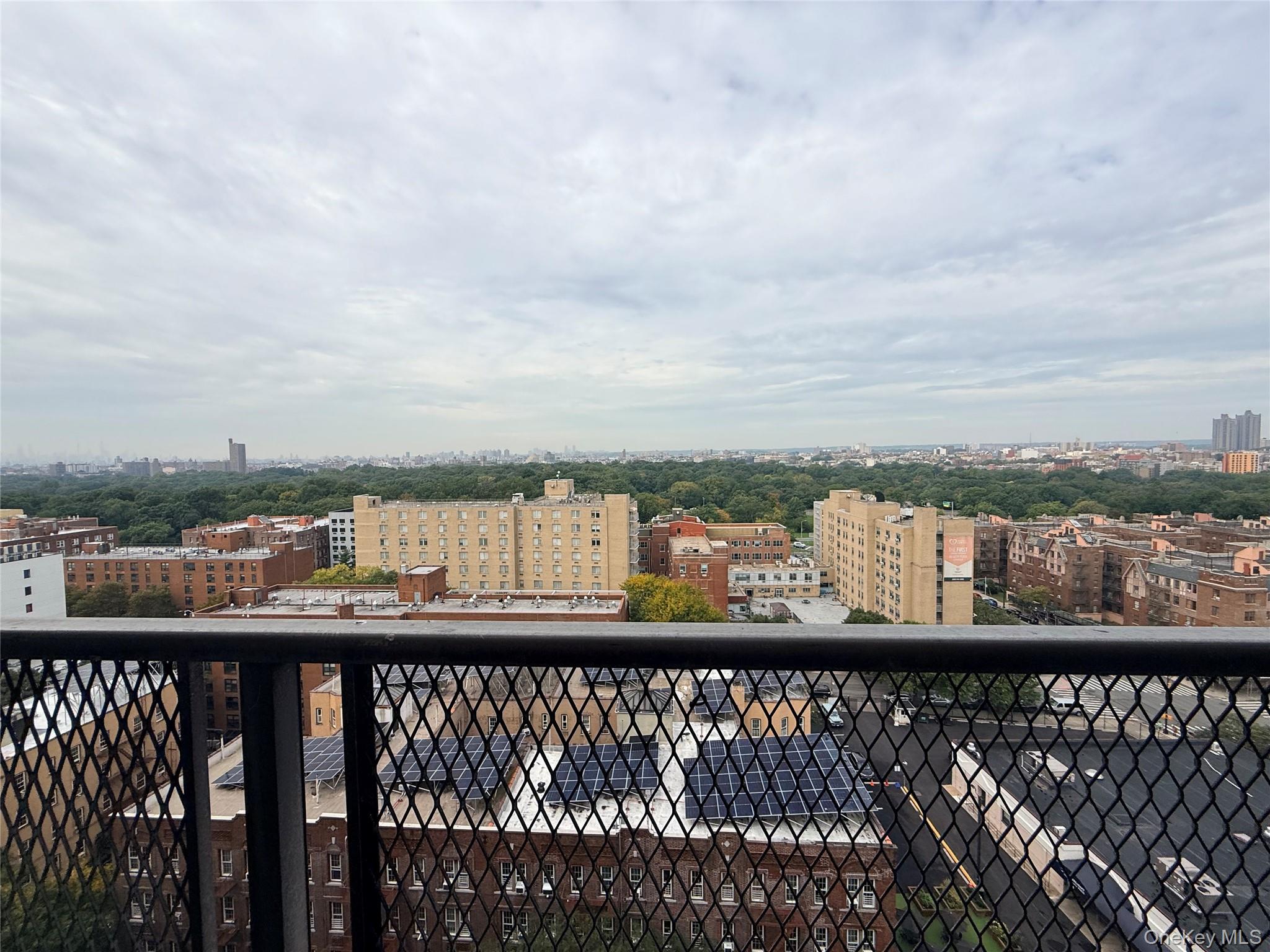 2550 Olinville Avenue, Unit 15H photo 9