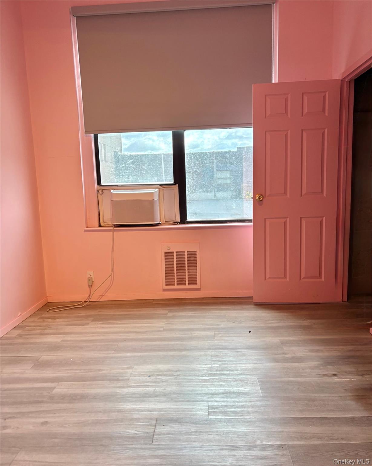2525 Borden Avenue, Unit 218 photo 3