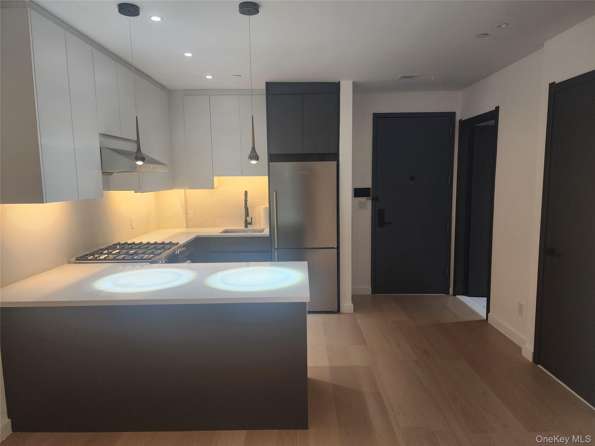 108-15 72 Avenue, Unit 5A photo 6