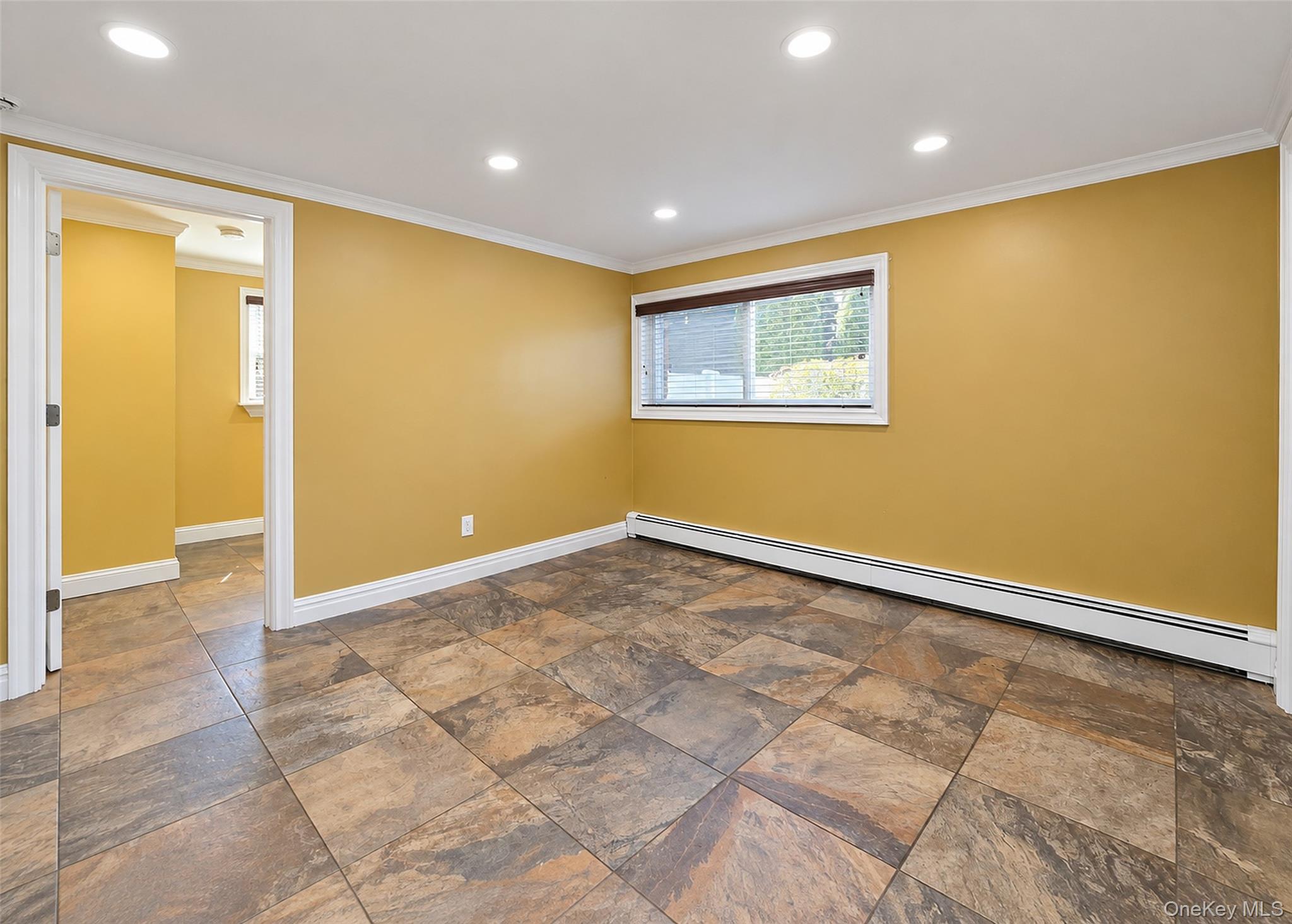 685 Carlls Path – For Sale photo 19