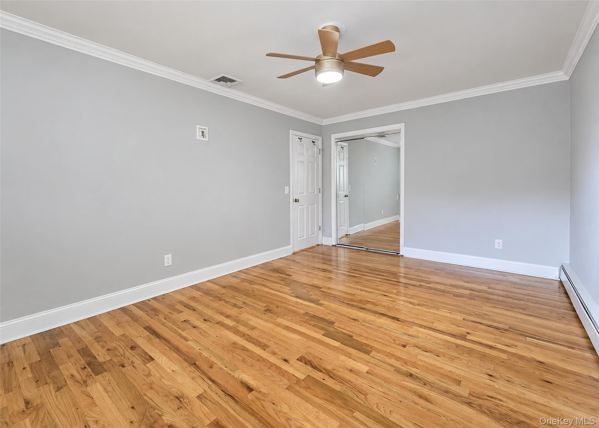 685 Carlls Path – For Sale photo 13