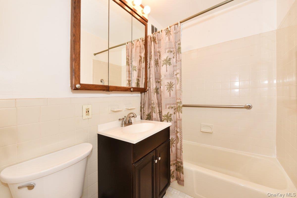 3 Birchwood Court, Unit 4B photo 8