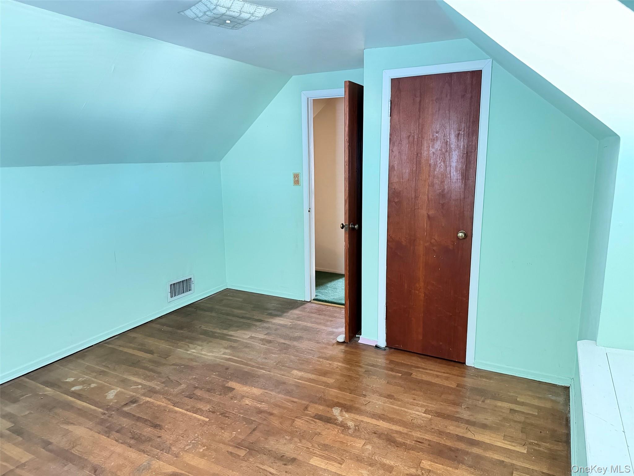 46 Midwood Avenue – For Sale photo 32