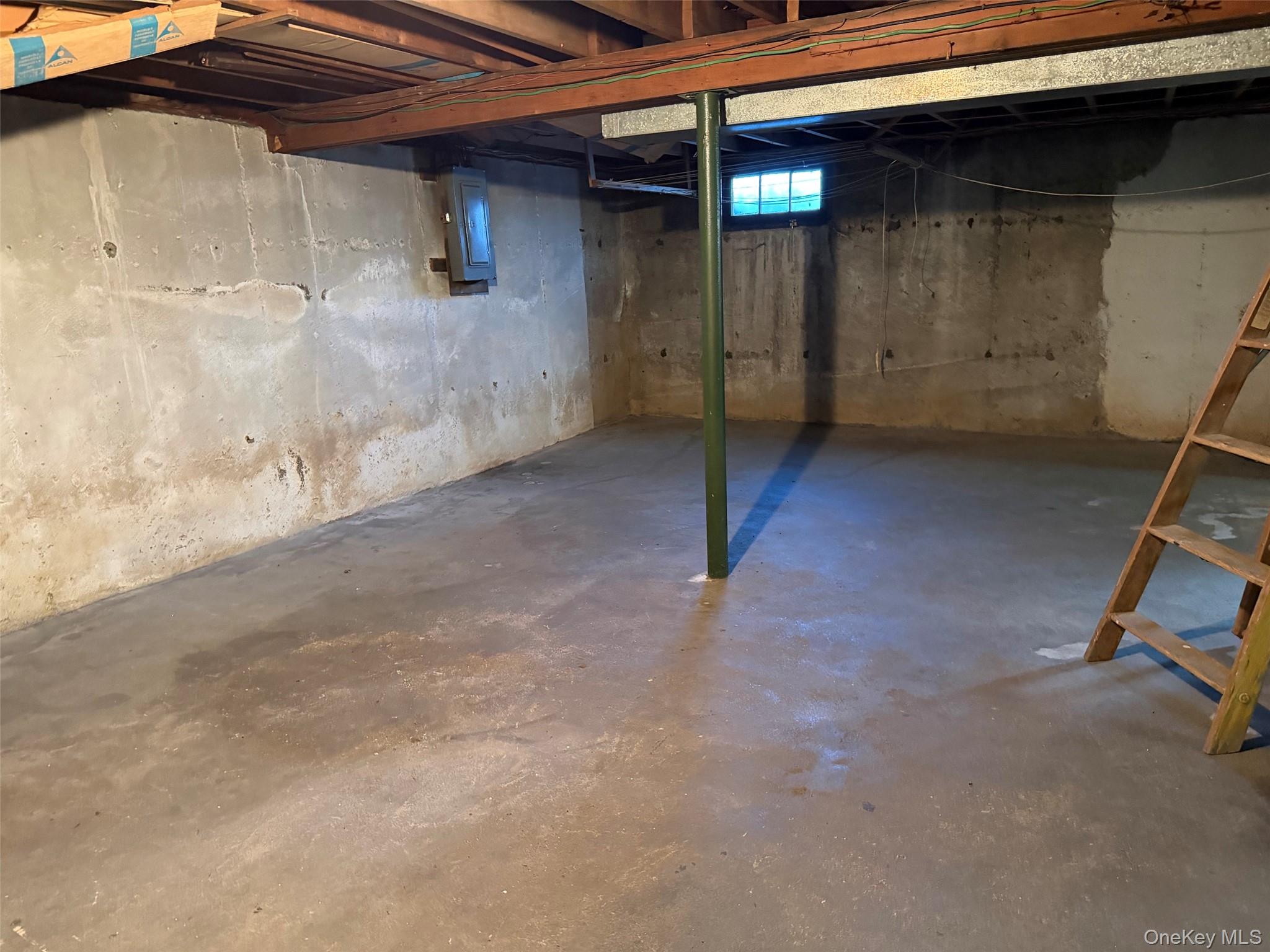 46 Midwood Avenue – For Sale photo 37