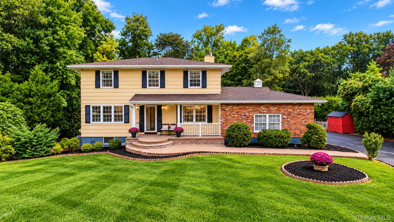 476 Hilltop Road – For Sale