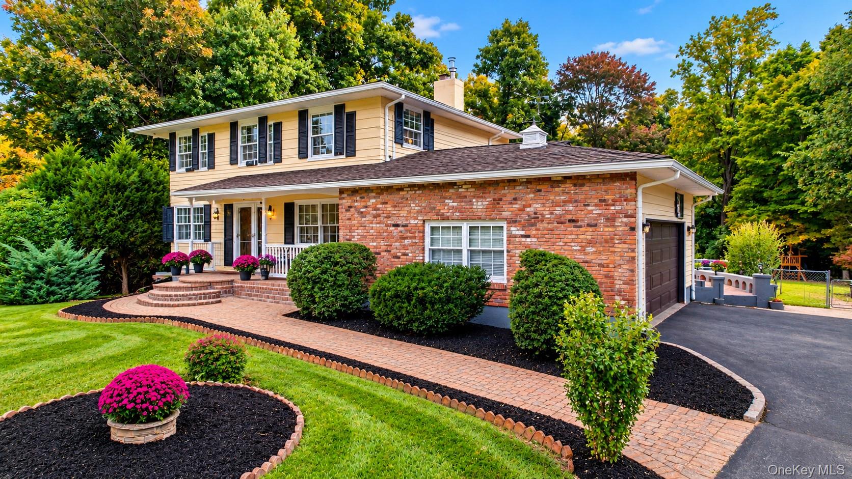 476 Hilltop Road – For Sale photo 2